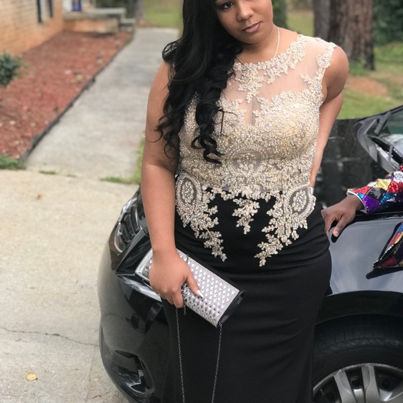 PROM DRESS FOR SALE‼️‼️ - Picture 2 of 4